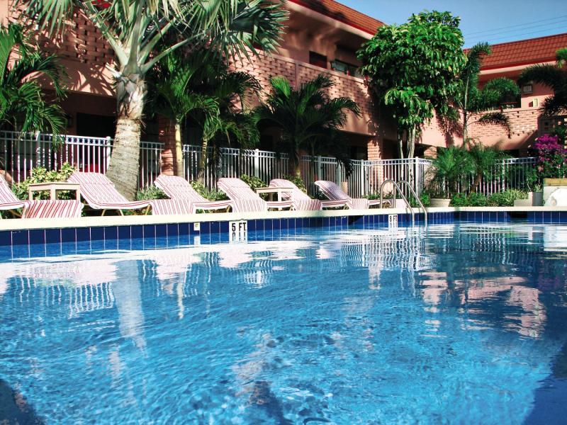 Away Inn Lauderdale-by-the-Sea Ngoại thất bức ảnh