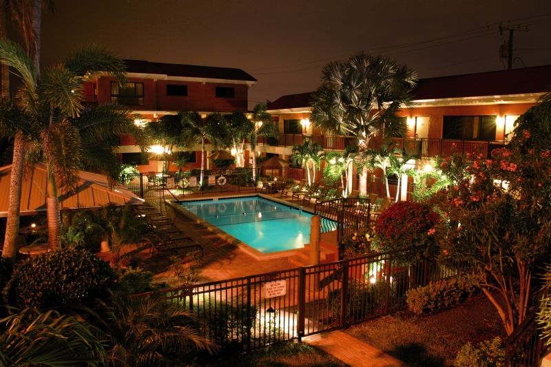 Away Inn Lauderdale-by-the-Sea Ngoại thất bức ảnh