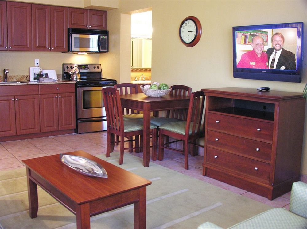 Away Inn Lauderdale-by-the-Sea Phòng bức ảnh